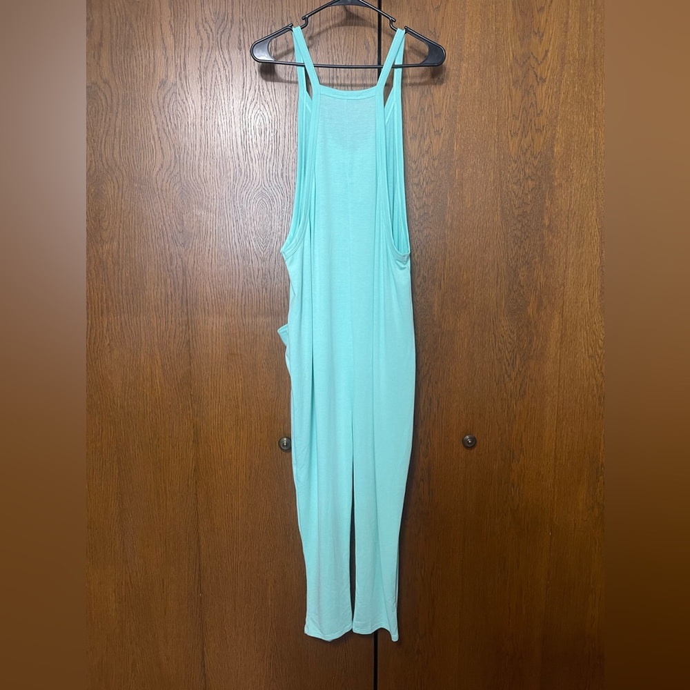 Shop Basic onesie - Picture 3 of 3